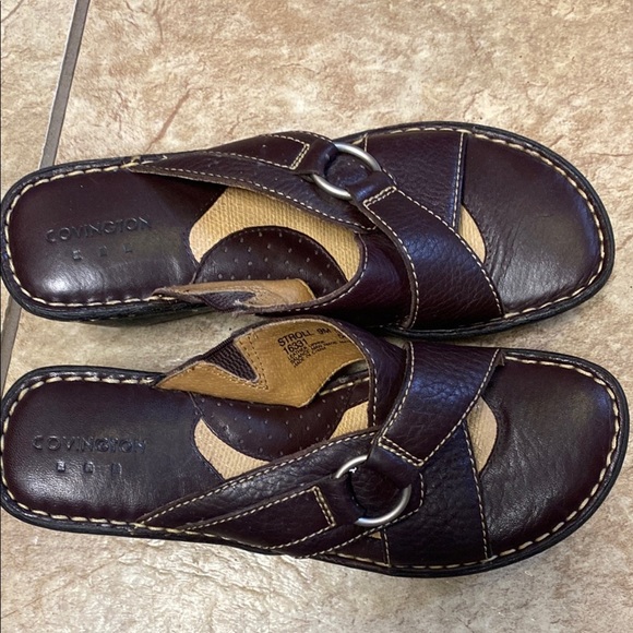 Covington 9M Brown Leather Sandals with Decorative Buckle - Picture 1 of 11
